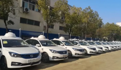 武汉率先投运东风自动驾驶出租车 科技赋能城市交通，市民可免费体验未来出行